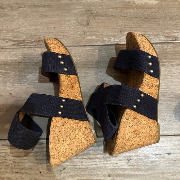 Lucky Brand Wedge Sandals - Picture 2 of 5